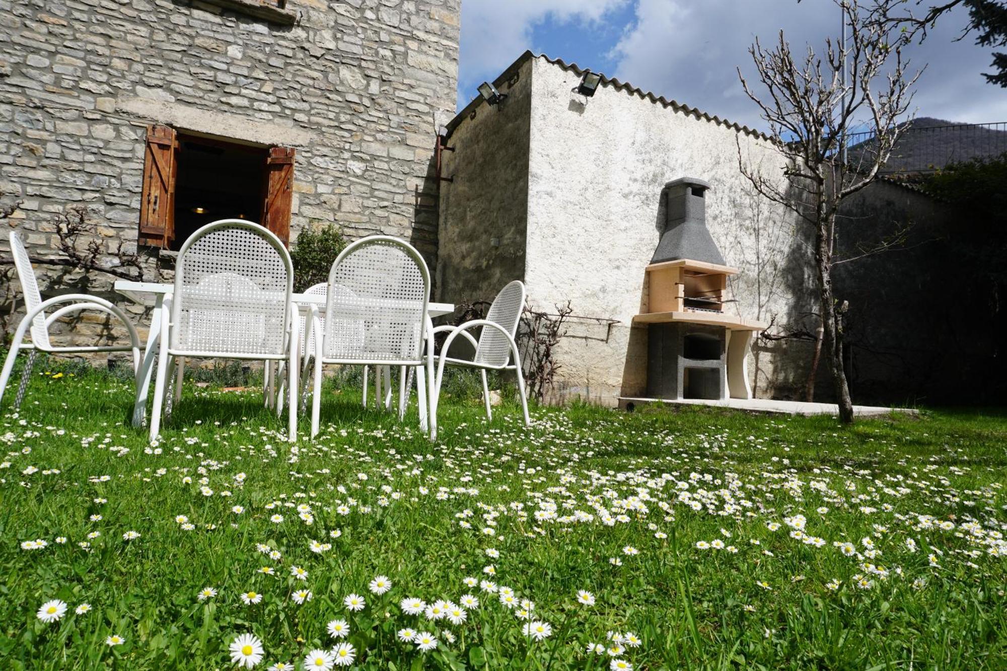 Cirjuana, Casa En El Centro Con Agradable Jardin Y Barbacoa By Pirineos 360 Villa Biescas  Exteriör bild
