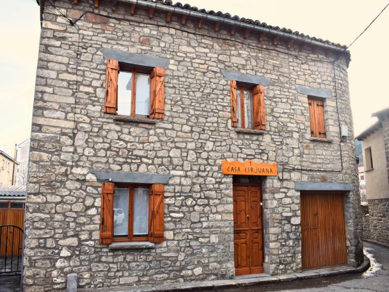 Cirjuana, Casa En El Centro Con Agradable Jardin Y Barbacoa By Pirineos 360 Villa Biescas  Exteriör bild